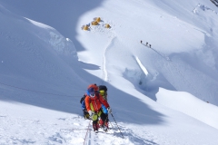 Gipfelsturm - Andy beim Aufstieg zu Lager 1 (Foto Wolfgang Klocker)