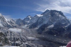 Panorama vom Lobuche Peak - Pumori Everest Nuptse Lhotse Makalu AmaDablam (Foto: Wolfgang Klocker)