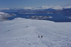 Die Skitour beginnt am Meeresspiegel (Foto: Erwin Reinthaler)